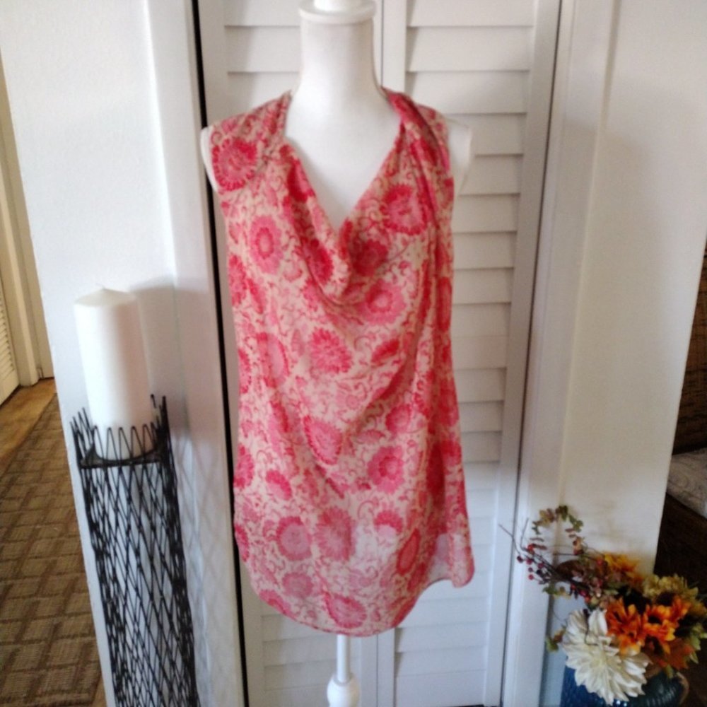 CABI Vita Drape neck blouse open back‎ cutout sleeveless floral Sz M